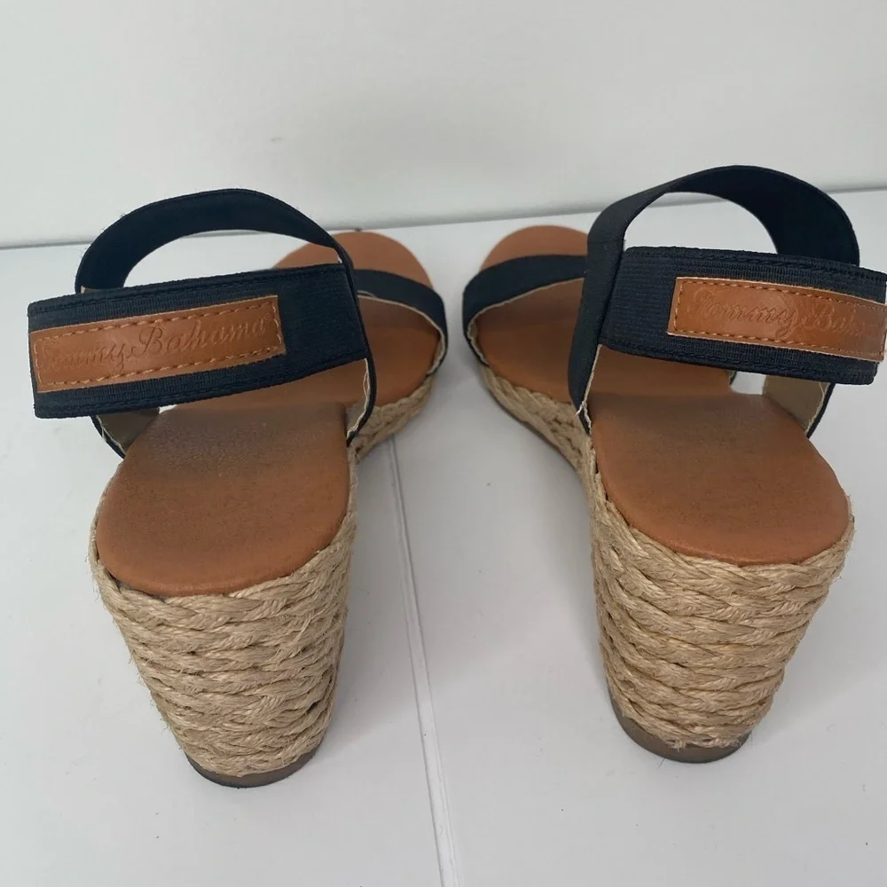 TOMMY BAHAMA Andre Assous Allison Wedges